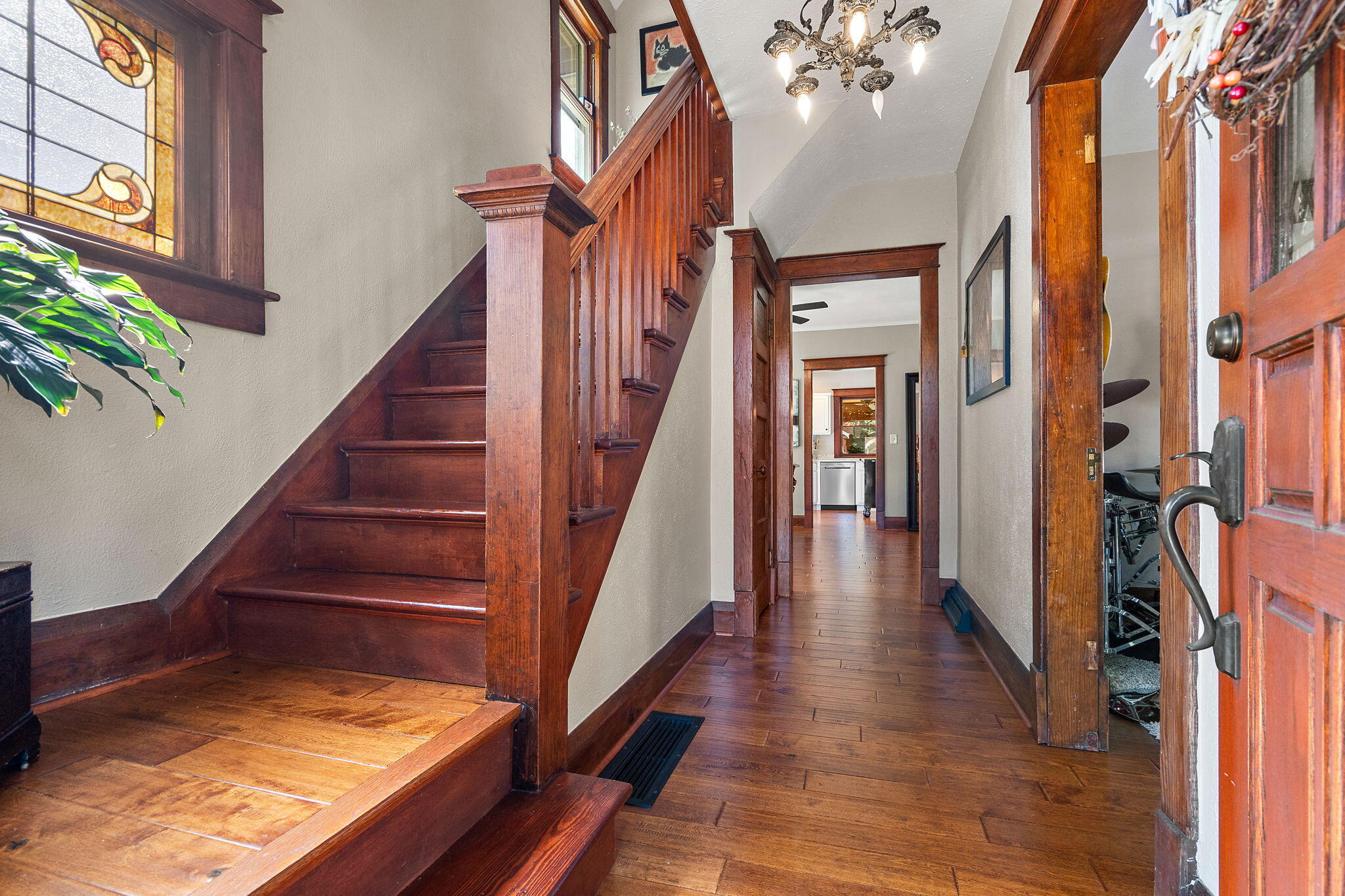 744 S 2nd Street