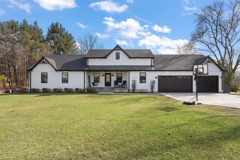 Property photo of 6205 W 177th Avenue, Lowell, IN 46356