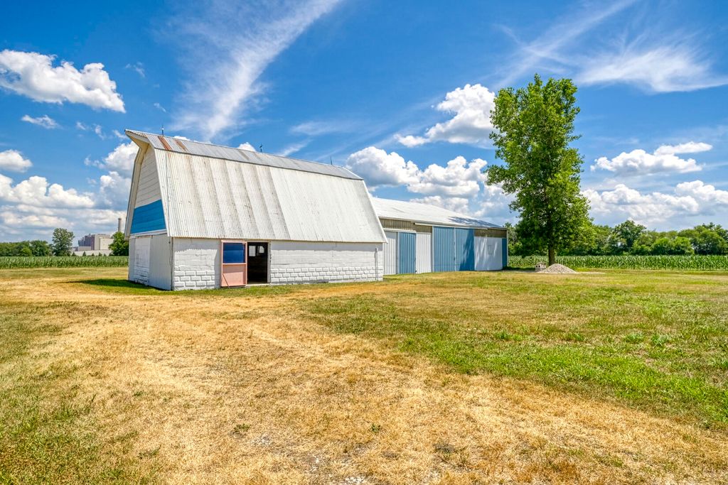 Photo of 14273 N State Road 49, Wheatfield, IN 46392 (MLS # 837467)