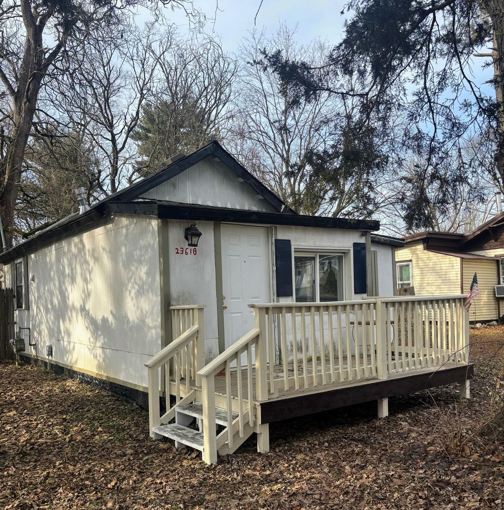 Photo of 23618 Tyler Street, Shelby, IN 46377 (MLS # 832621)