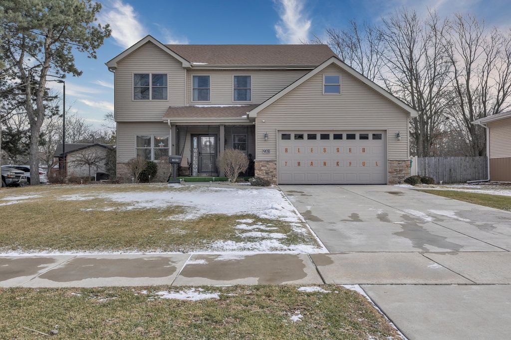 Photo of 9031 Columbia Avenue, Munster, IN 46321 (MLS # 833020)