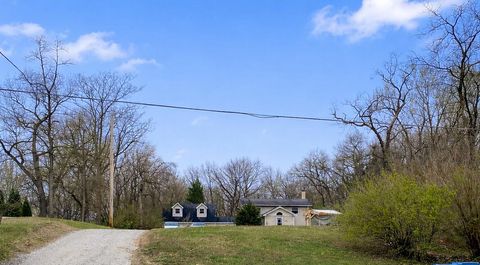 Property photo of 1330 Orchid Street Se, Demotte, IN 46310