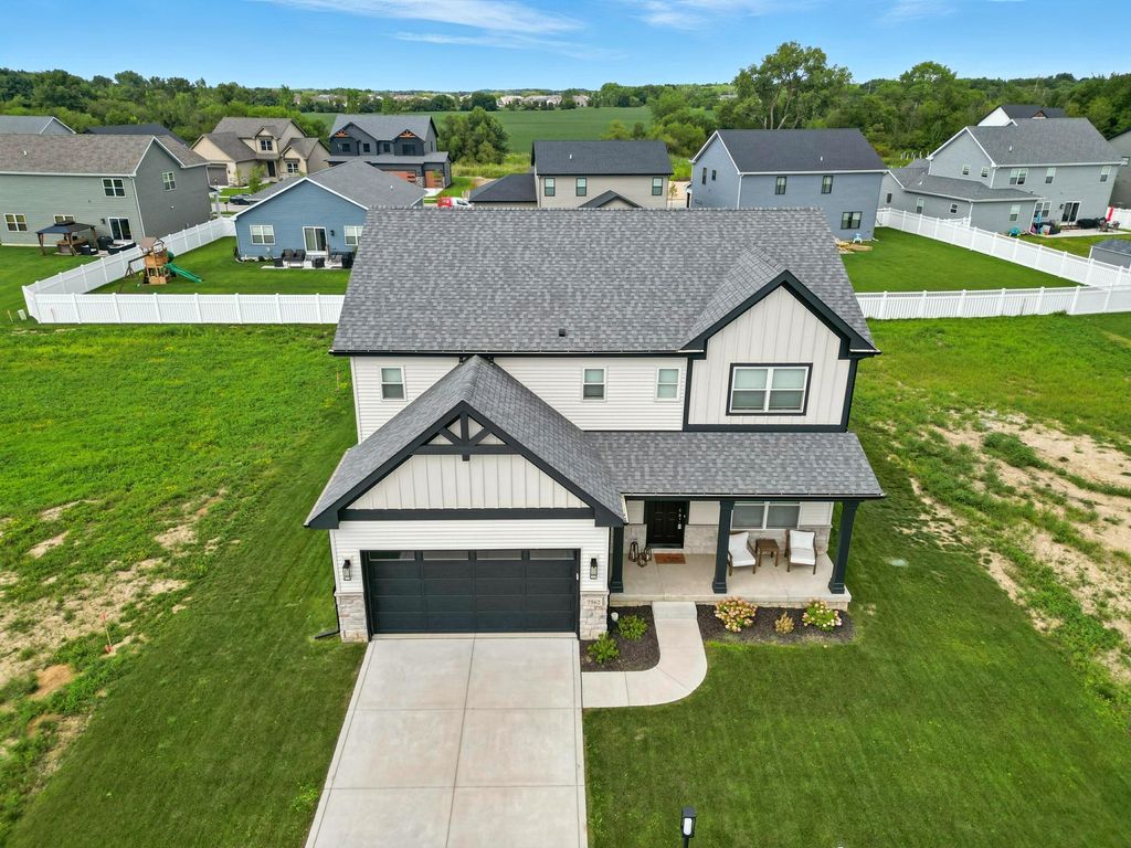 Photo of 7562 E 116th Avenue, Winfield, IN 46307 (MLS # 829544)