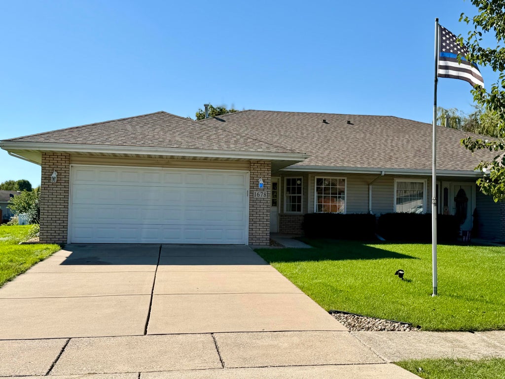 Photo of 1678 Jonquil Drive, Lowell, IN 46356 (MLS # 846513)