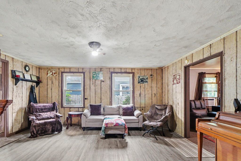 Photo of 627 Donnelly Street, Michigan City, IN 46360 (MLS # 839952)