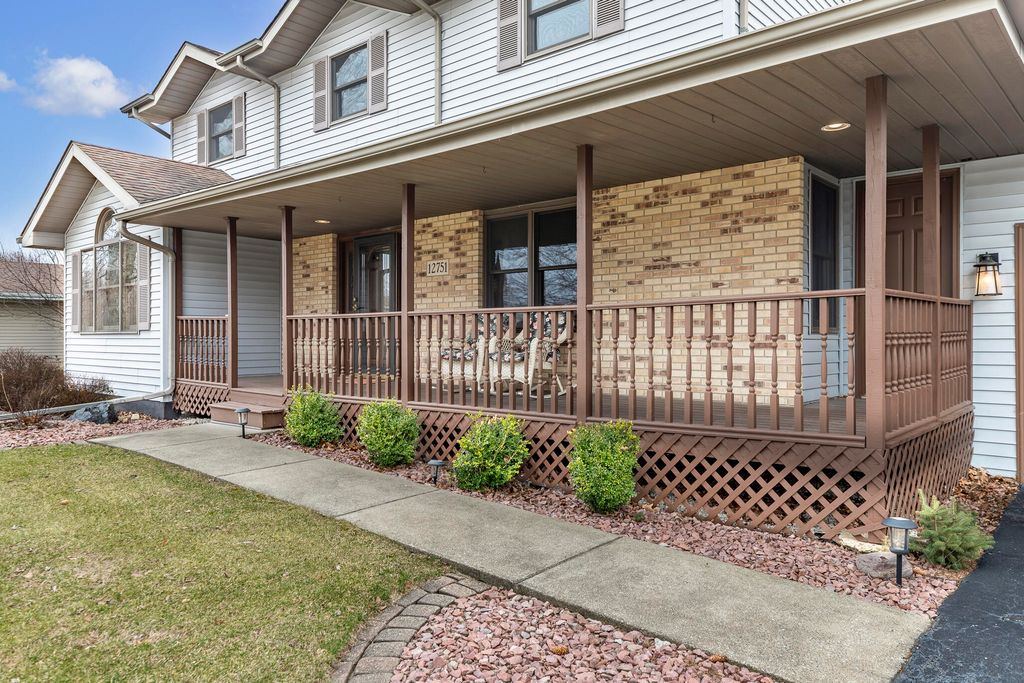 Photo of 12751 Goldenrod Place, Saint John, IN 46373 (MLS # 835552)