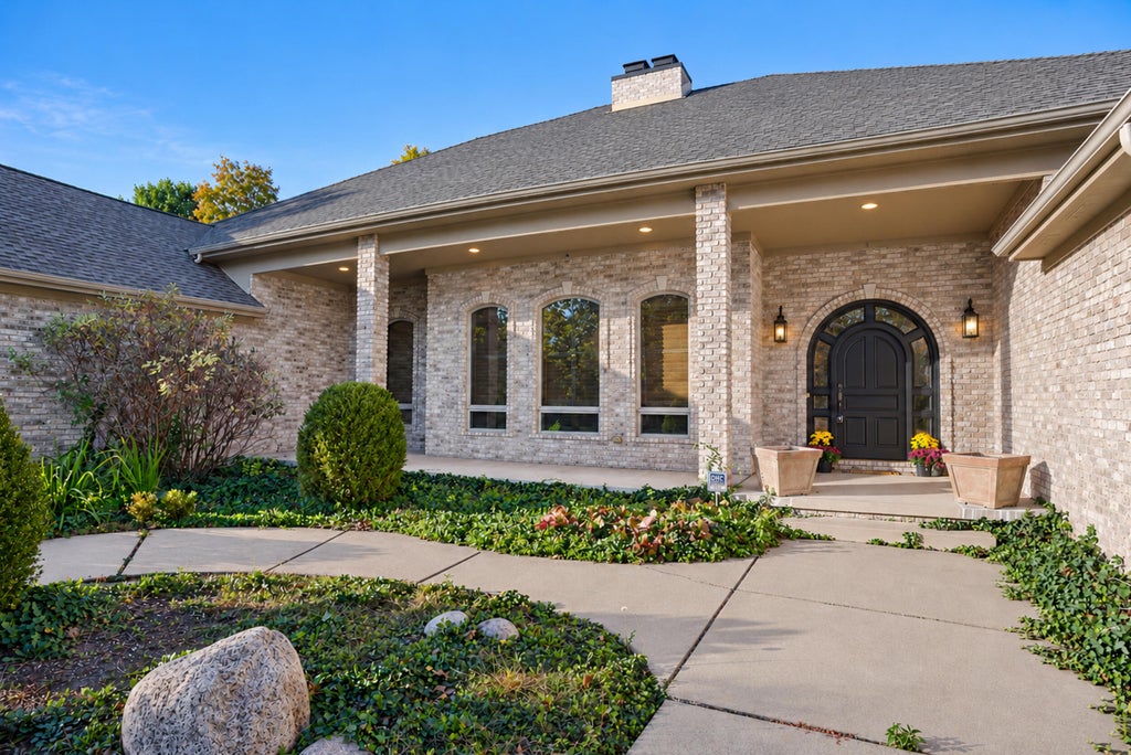 Photo of 505 Brittany Lane, Dyer, IN 46311 (MLS # 847408)