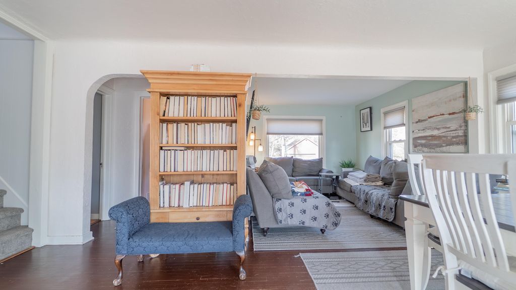 Photo of 2627 Clough Avenue, Highland, IN 46322 (MLS # 834119)