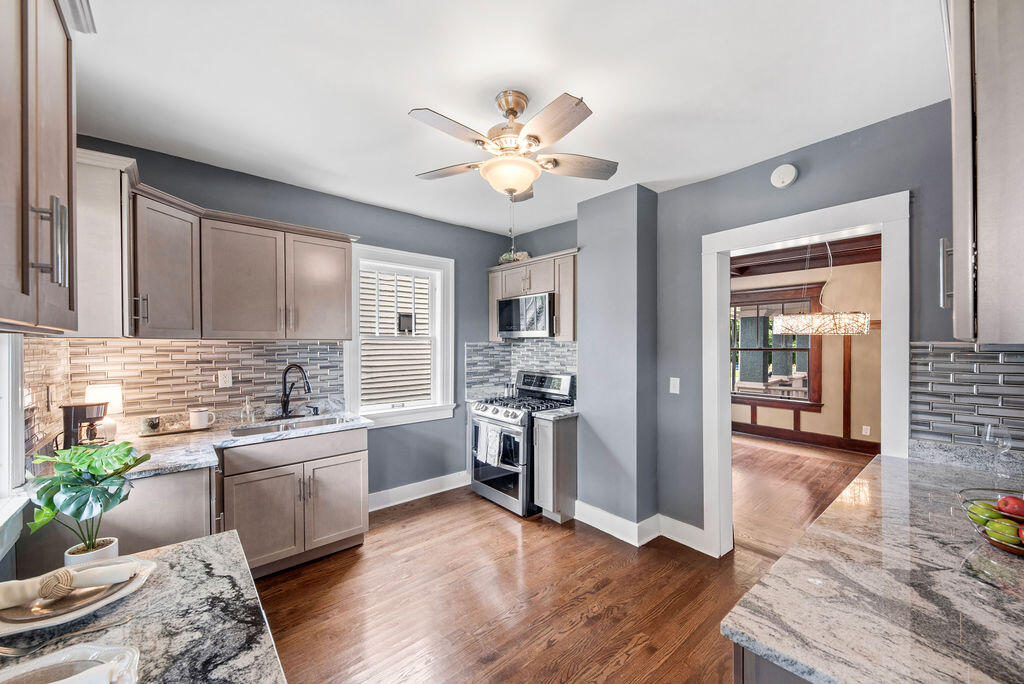 La Porte, Indiana 46350, United States, 5 Bedrooms Bedrooms, ,2 BathroomsBathrooms,Residential,Active,51566