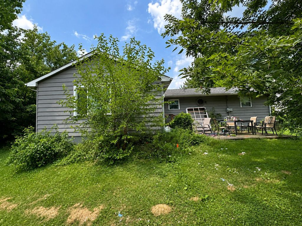 Photo of 435 Hardin Boulevard, Indianapolis, IN 46241 (MLS # 842233)