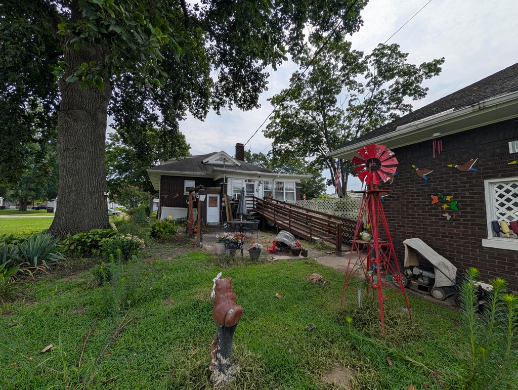 Photo of 435 Hardin Boulevard, Indianapolis, IN 46241 (MLS # 842233)