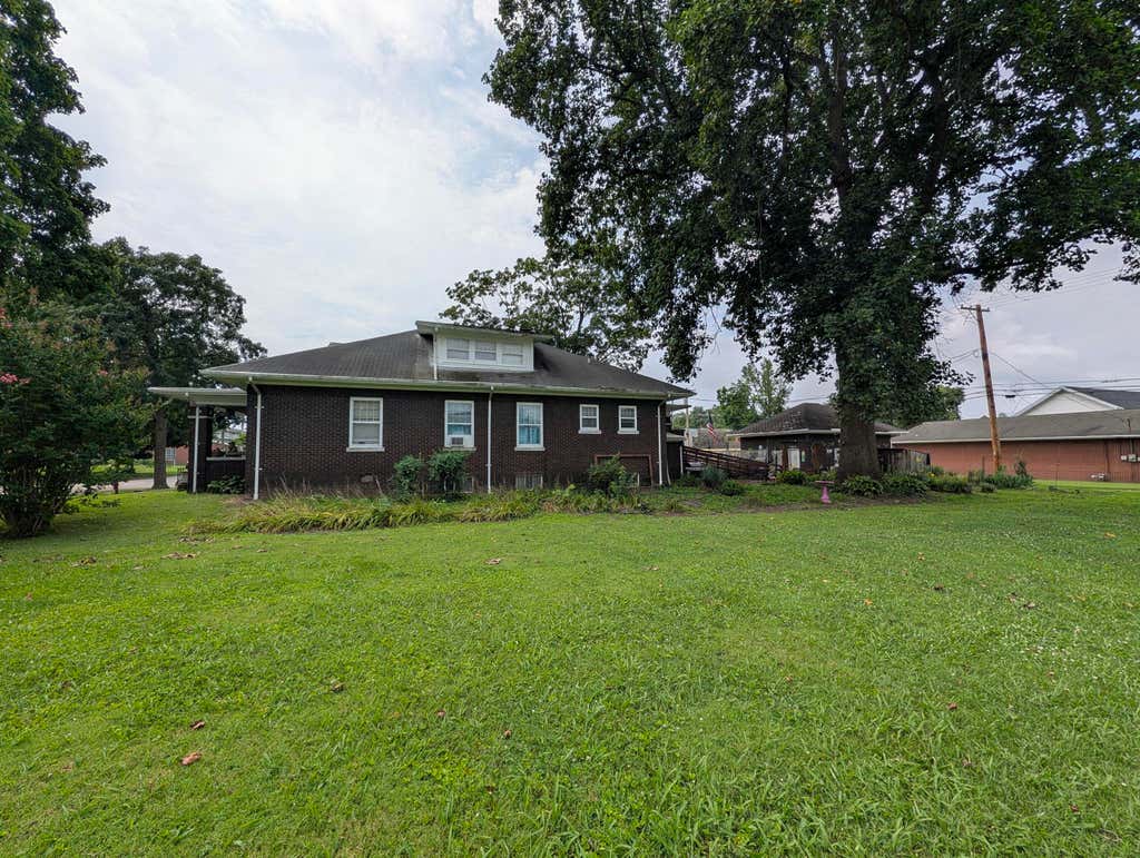 Photo of 435 Hardin Boulevard, Indianapolis, IN 46241 (MLS # 842233)