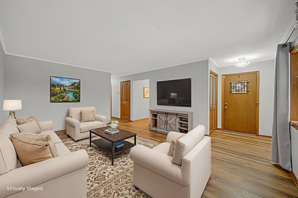 Photo of 8017 Madison Avenue, Munster, IN 46321 (MLS # 833252)