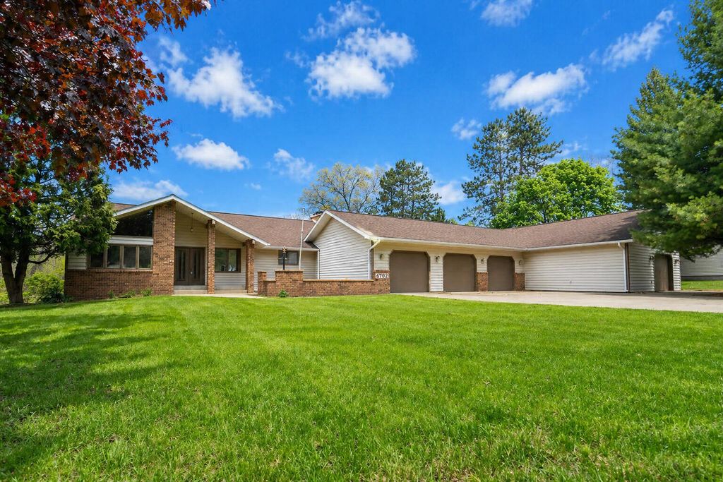 Photo of 6707 W 400 N, Michigan City, IN 46360 (MLS # 837065)