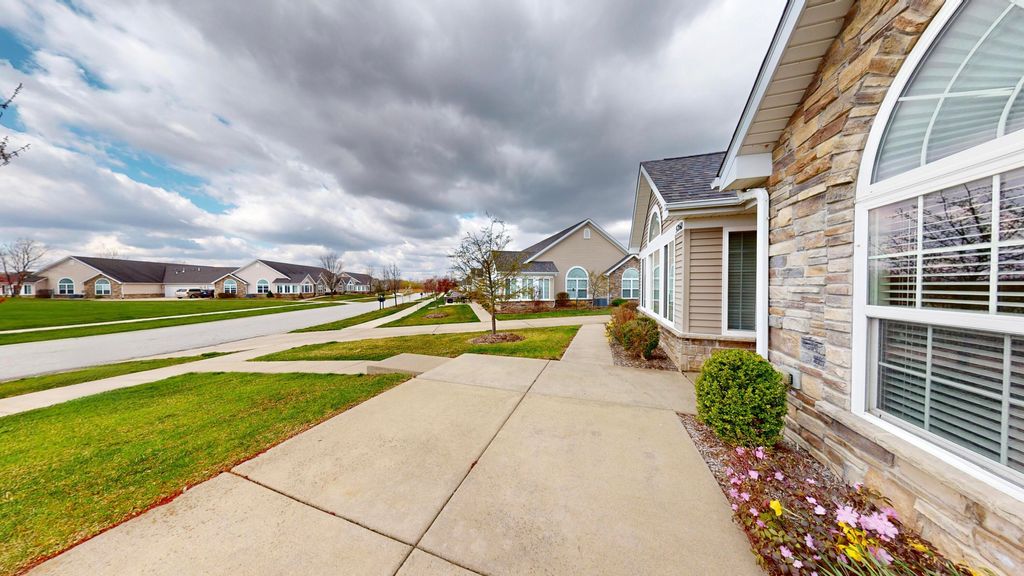 Photo of 5260 E 109th Place, Crown Point, IN 46307 (MLS # 836835)