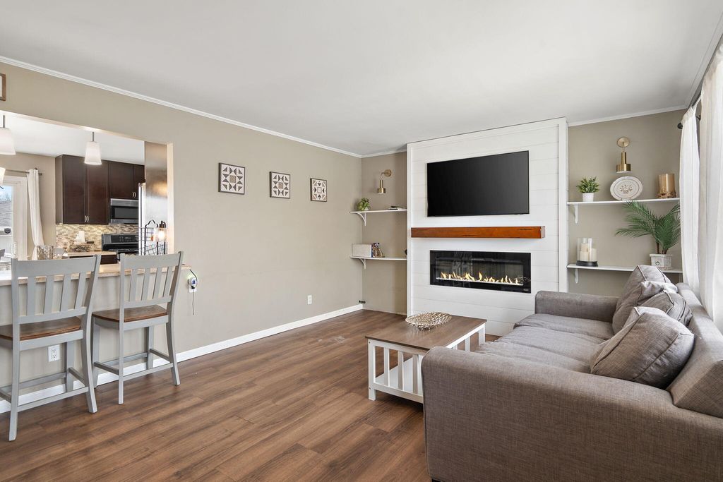 Photo of 811 Polk Avenue, Dyer, IN 46311 (MLS # 836305)