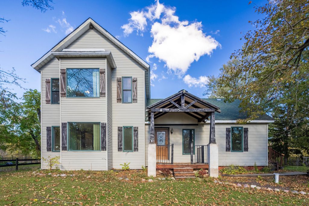 Photo of 17 E 900 N, Chesterton, IN 46304 (MLS # 832323)