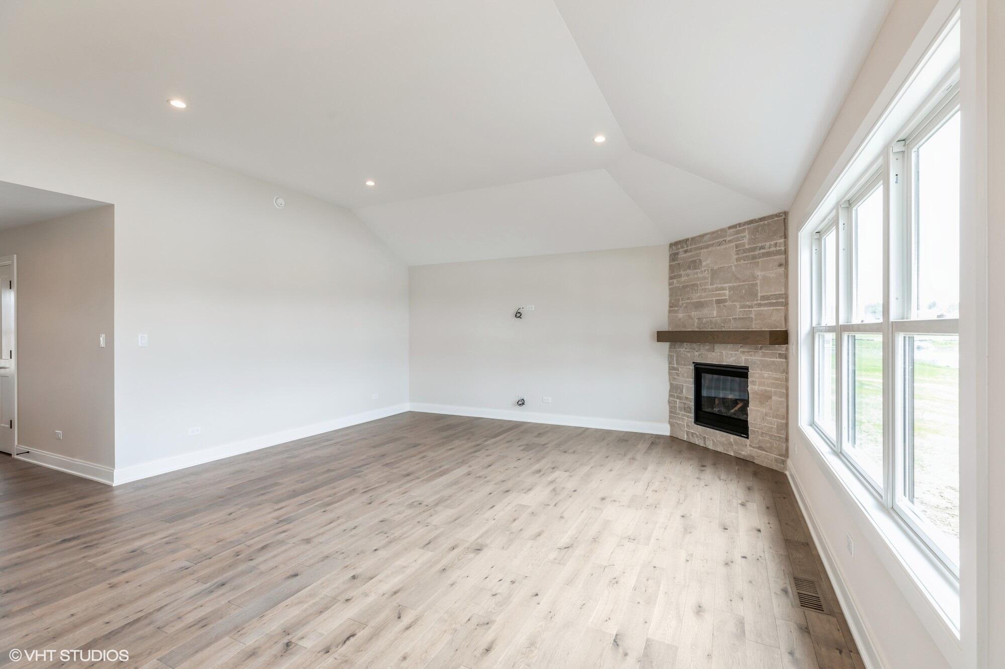 13526 Superior Lane