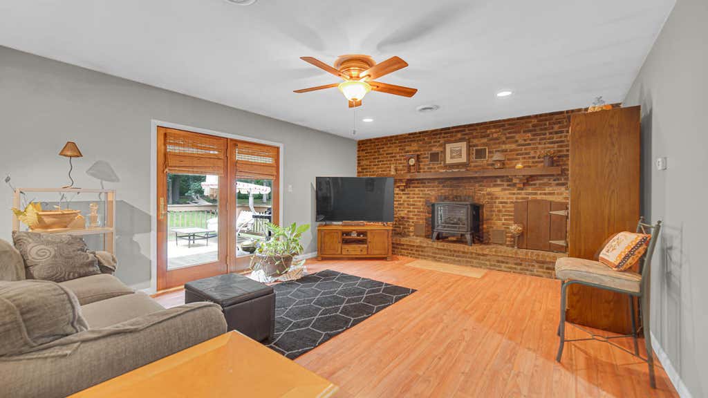 Photo of 495 Meadowwood Drive, Valparaiso, IN 46385 (MLS # 840583)