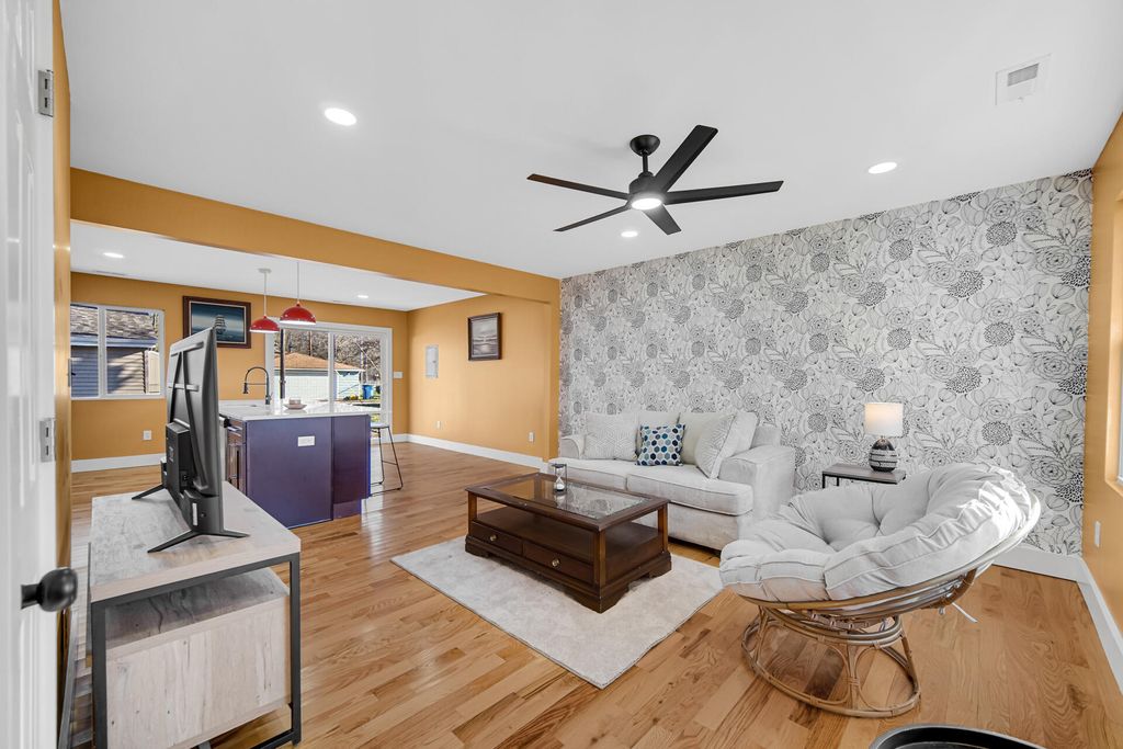 Photo of 7415 Montana Avenue, Hammond, IN 46323 (MLS # 831339)