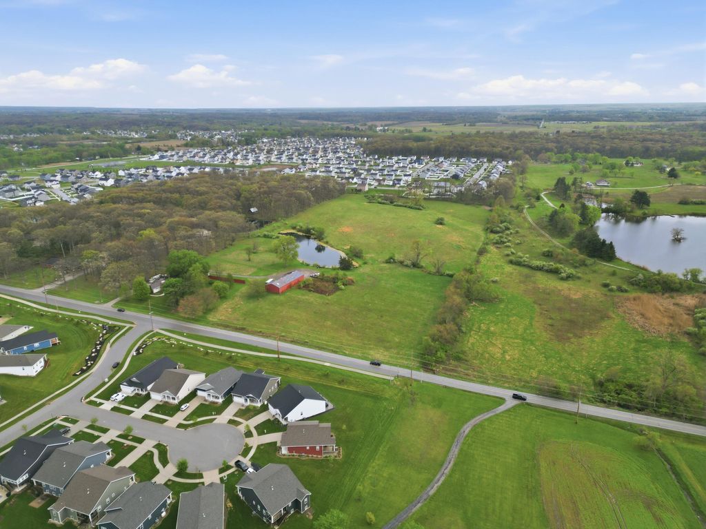 Photo of 7311 E 117th Avenue, Crown Point, IN 46307 (MLS # 837769)