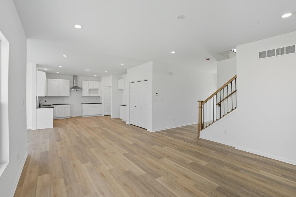 Photo of 6866 E 104th Ave, Crown Point, IN 46307 (MLS # 833467)