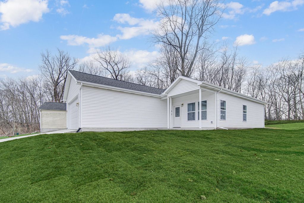 Photo of 3941 Riverdale Avenue, Lake Station, IN 46405 (MLS # 836206)