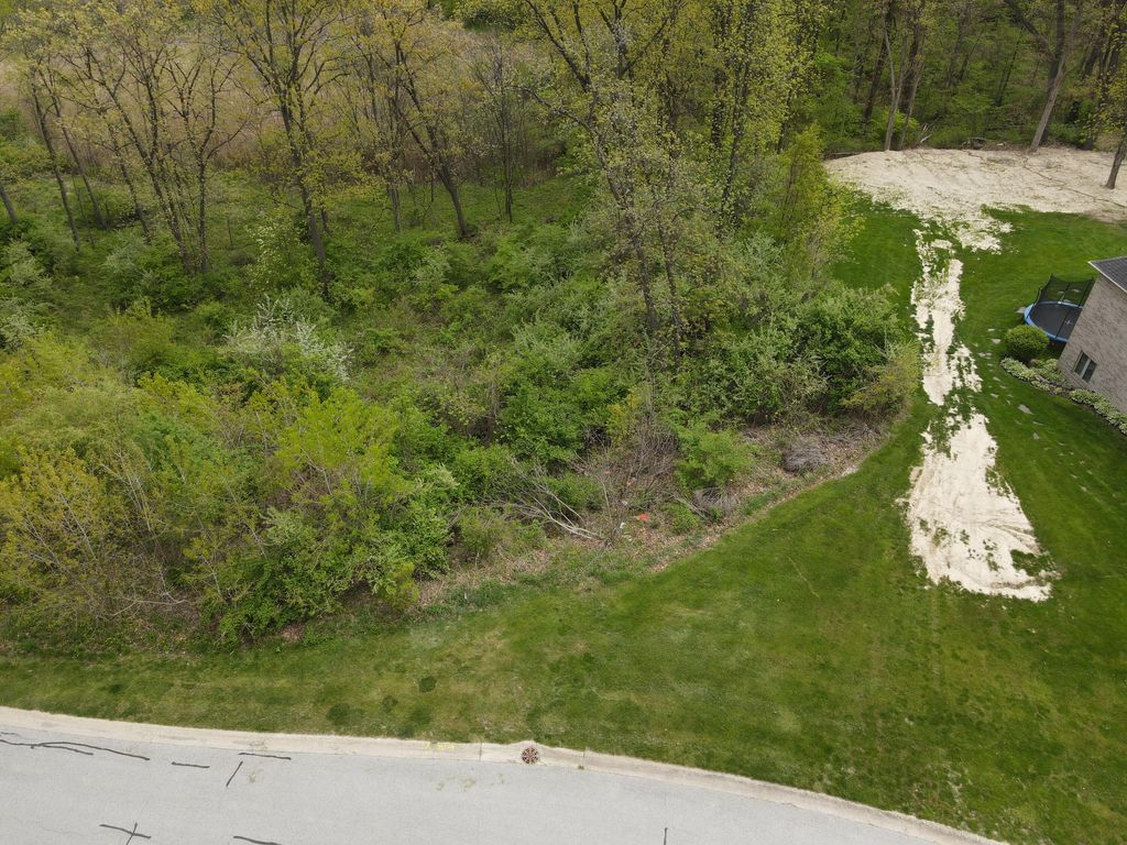 Photo of 759 Verdano Terrace, Crown Point, IN 46307 (MLS # 831389)