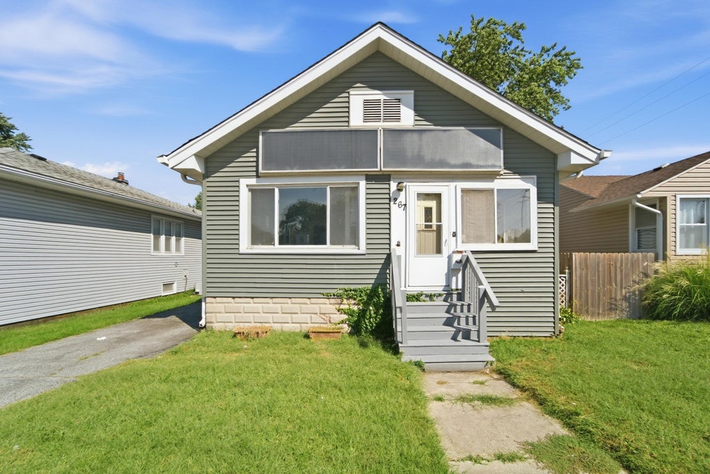 Photo of 267 173rd Street, Hammond, IN 46324 (MLS # 845710)