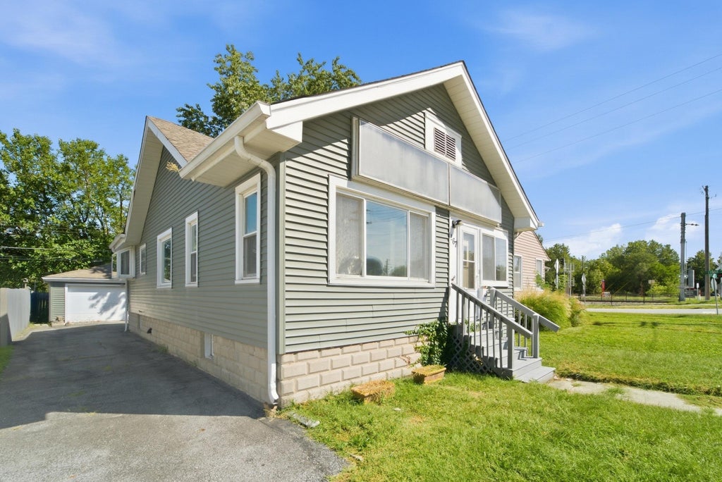 Photo of 267 173rd Street, Hammond, IN 46324 (MLS # 845710)