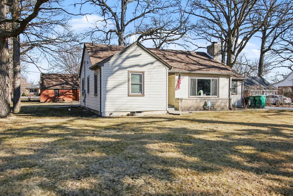 Photo of 1670 W 61st Place, Merrillville, IN 46410 (MLS # 834806)