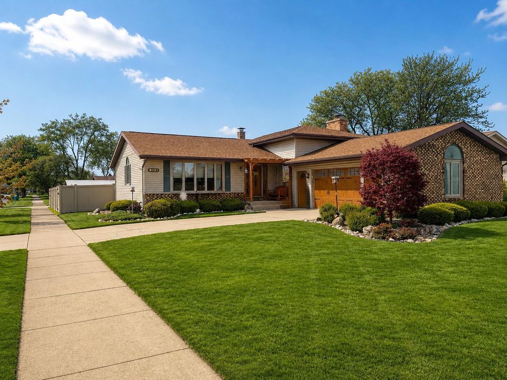 Photo of 9838 Redbud Road, Munster, IN 46321 (MLS # 838555)