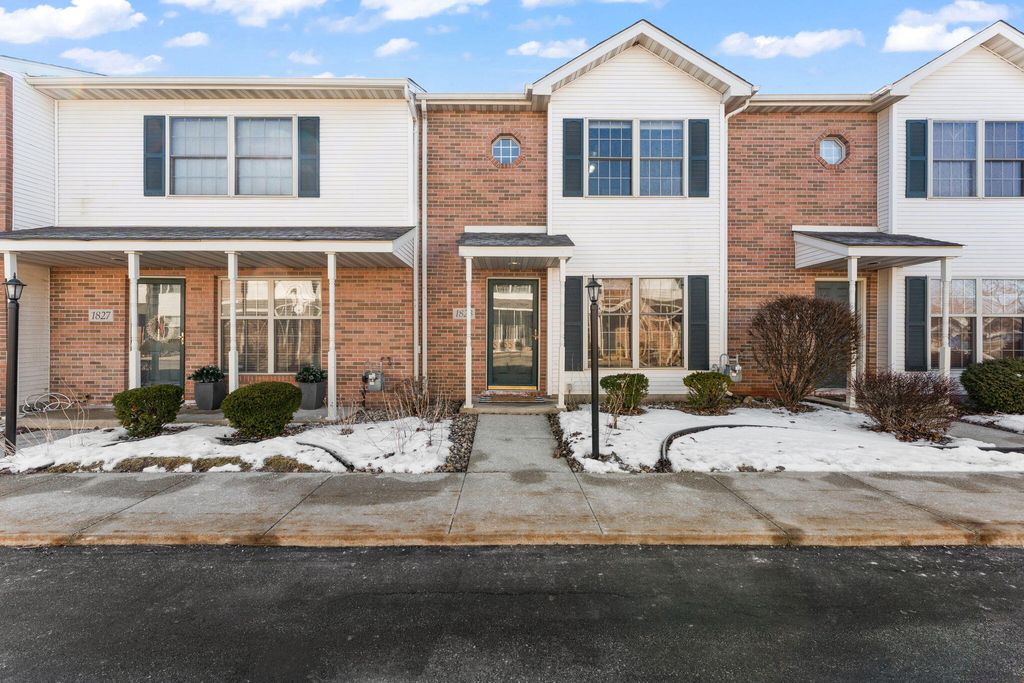 Photo of 1823 Beech Court, Crown Point, IN 46307 (MLS # 833996)