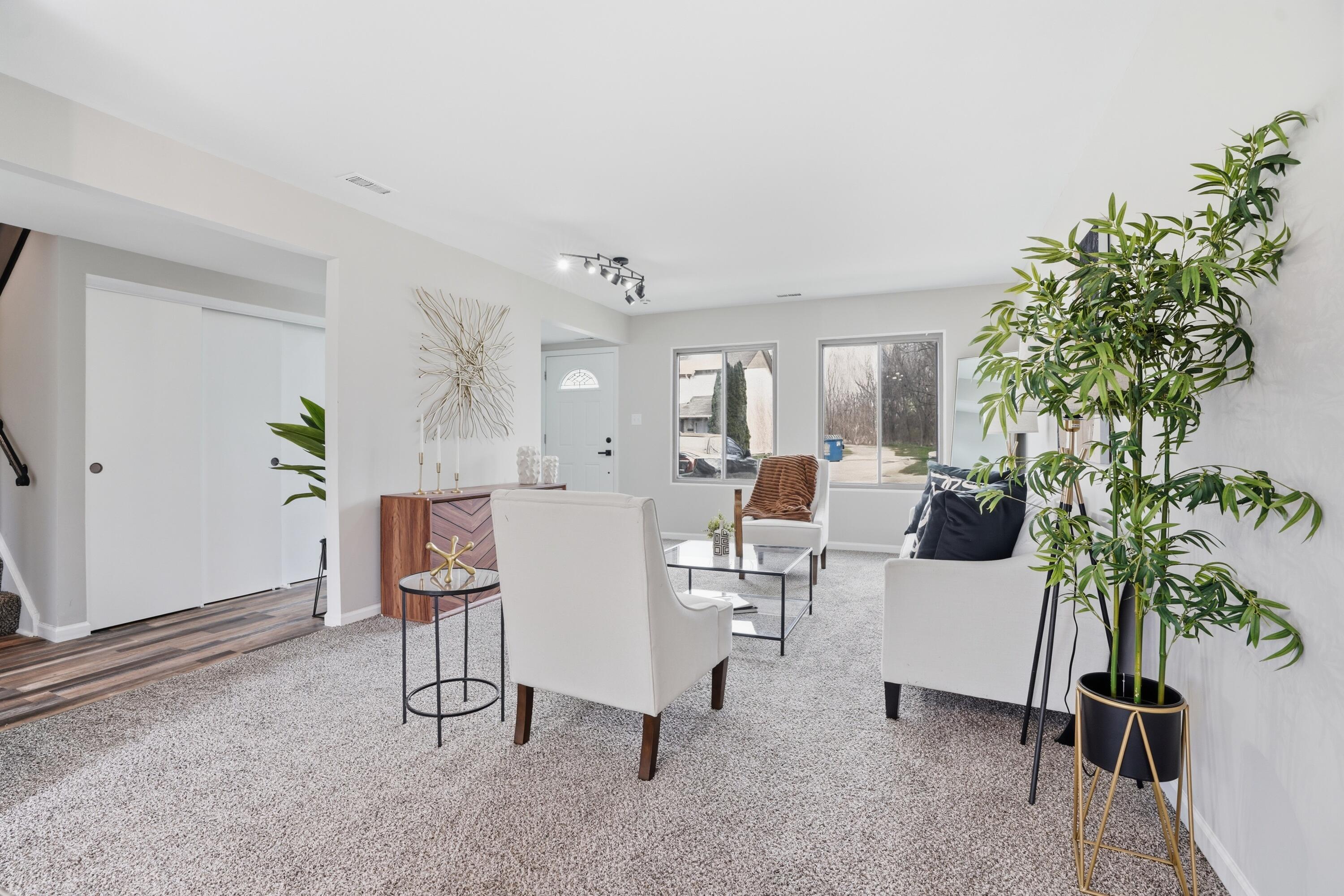 6040 Virginia Street