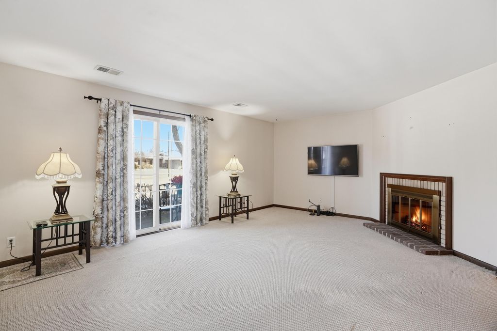 Photo of 1630 Camellia Drive #B-1, Munster, IN 46321 (MLS # 835757)