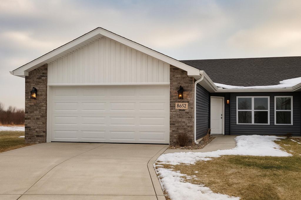 Photo of 8652 Madison Street, Merrillville, IN 46410 (MLS # 831907)