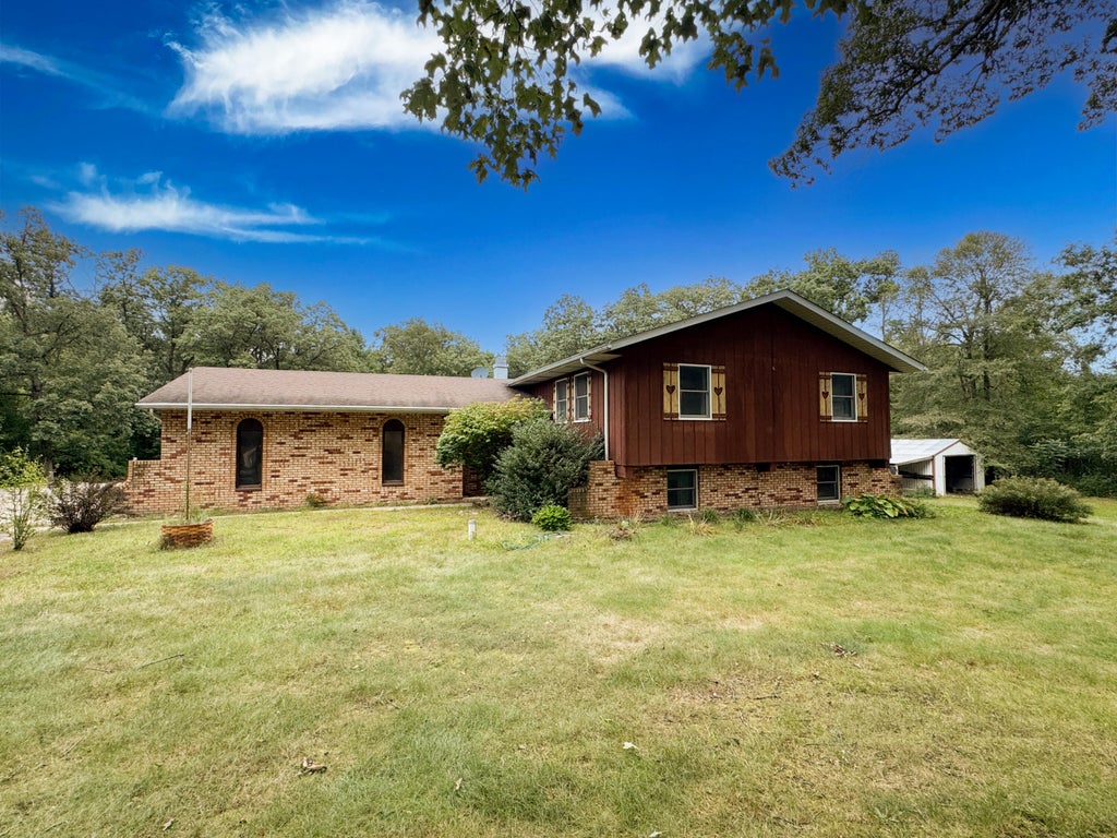 Photo of 5174 E 1100 N #7, DeMotte, IN 46310 (MLS # 845924)