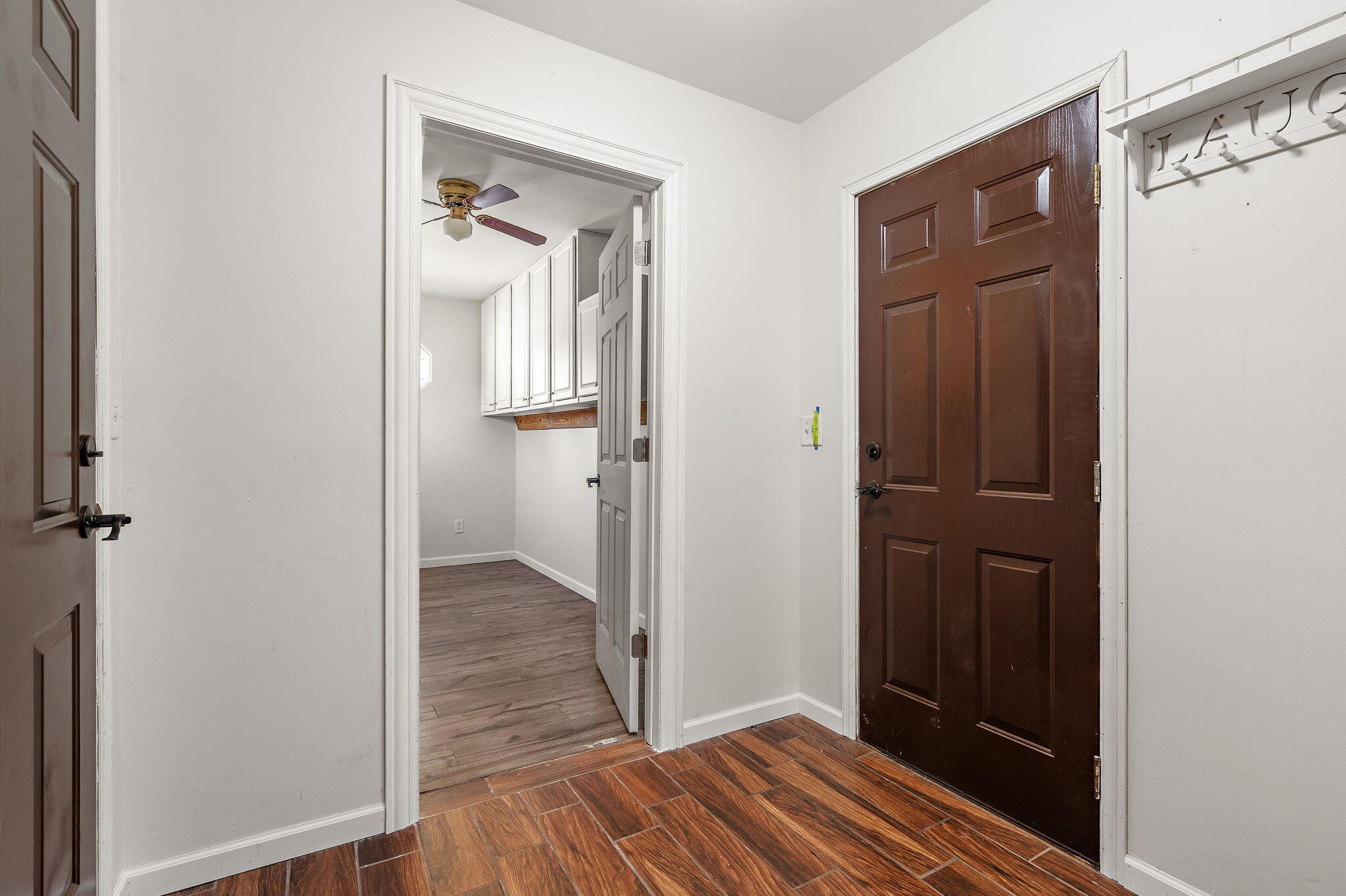 Hebron, Indiana 46341, United States, 3 Bedrooms Bedrooms, ,2 BathroomsBathrooms,Residential,Active,226093