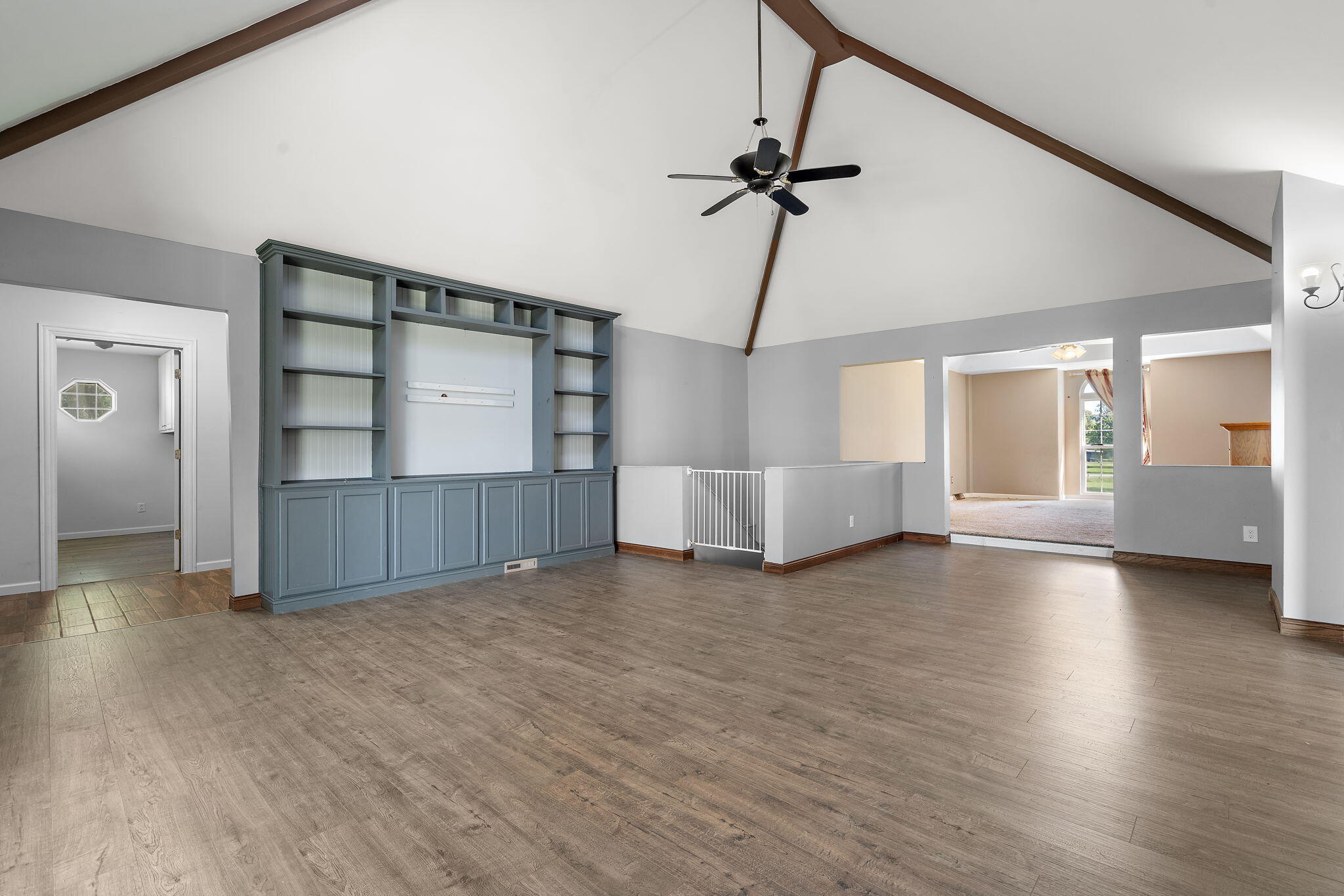 Hebron, Indiana 46341, United States, 3 Bedrooms Bedrooms, ,2 BathroomsBathrooms,Residential,Active,226093