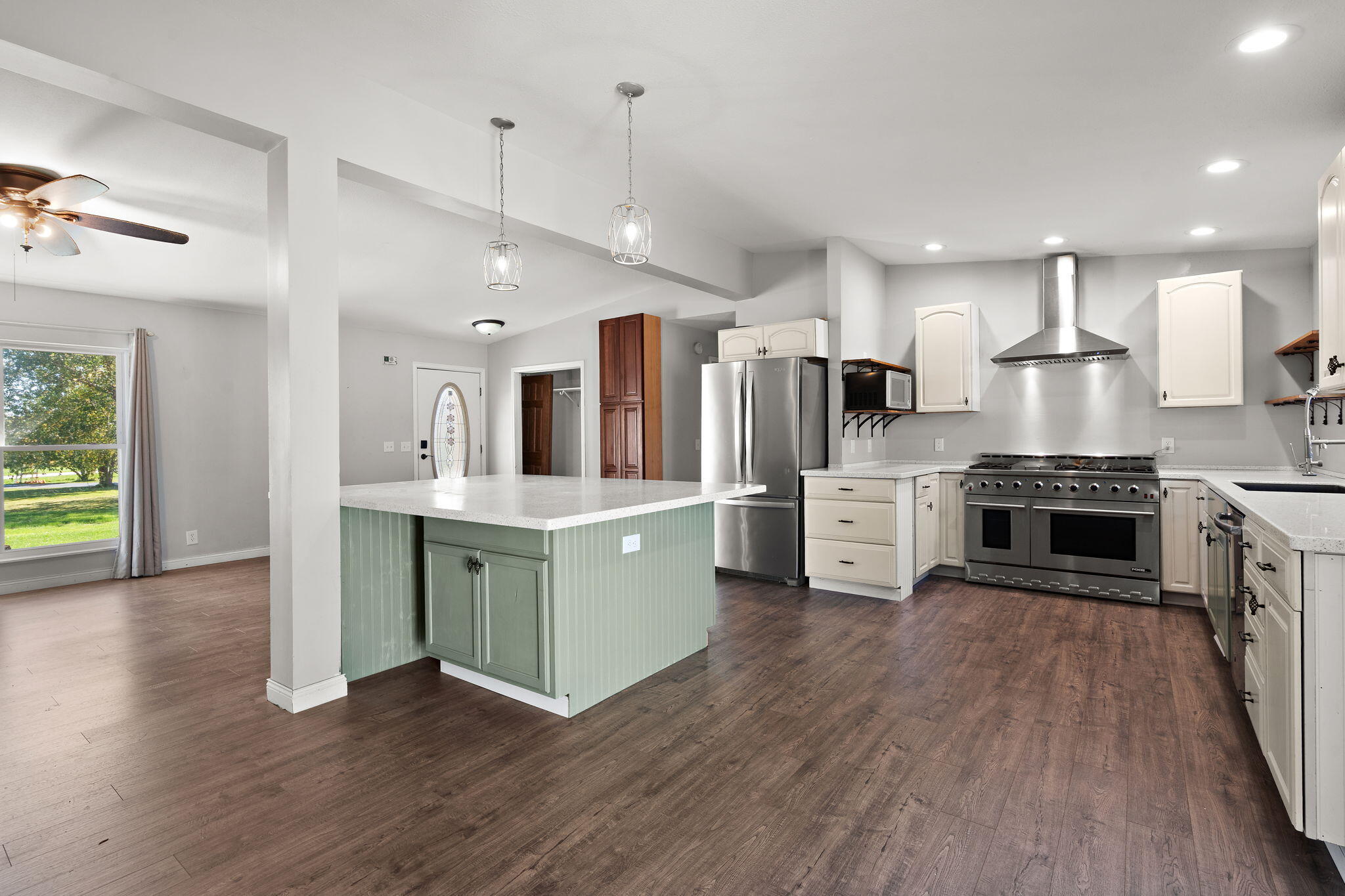 Hebron, Indiana 46341, United States, 3 Bedrooms Bedrooms, ,2 BathroomsBathrooms,Residential,Active,226093