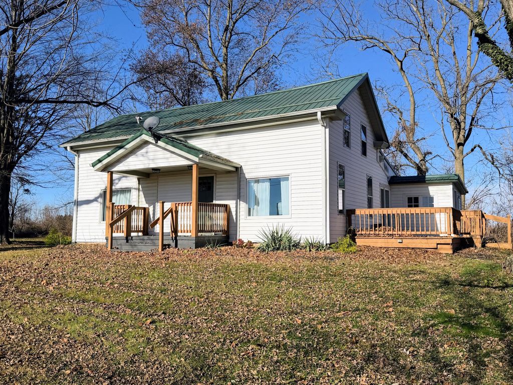 Photo of 5303 E Bootjack Road, Rolling Prairie, IN 46371 (MLS # 832290)
