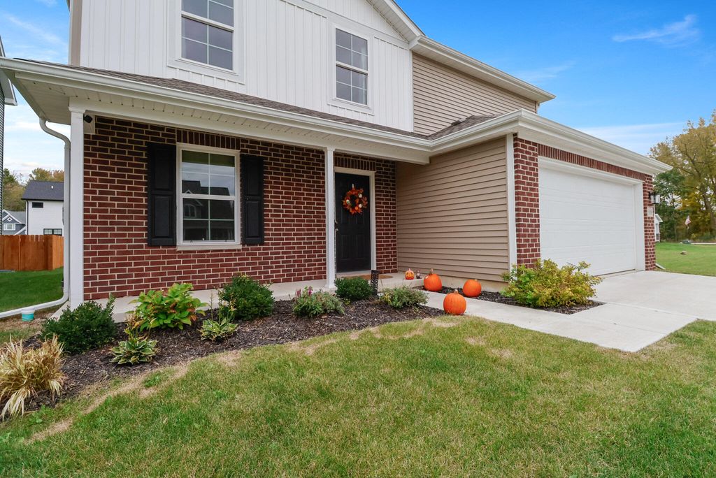 Photo of 1008 Preserve Lane, Chesterton, IN 46304 (MLS # 830146)