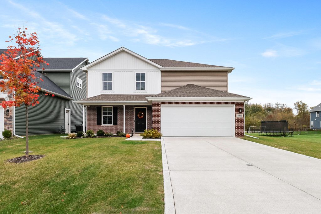 Photo of 1008 Preserve Lane, Chesterton, IN 46304 (MLS # 830146)