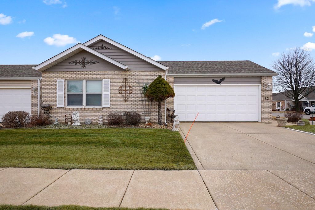 Photo of 321 Valley Court, Lowell, IN 46356 (MLS # 834281)