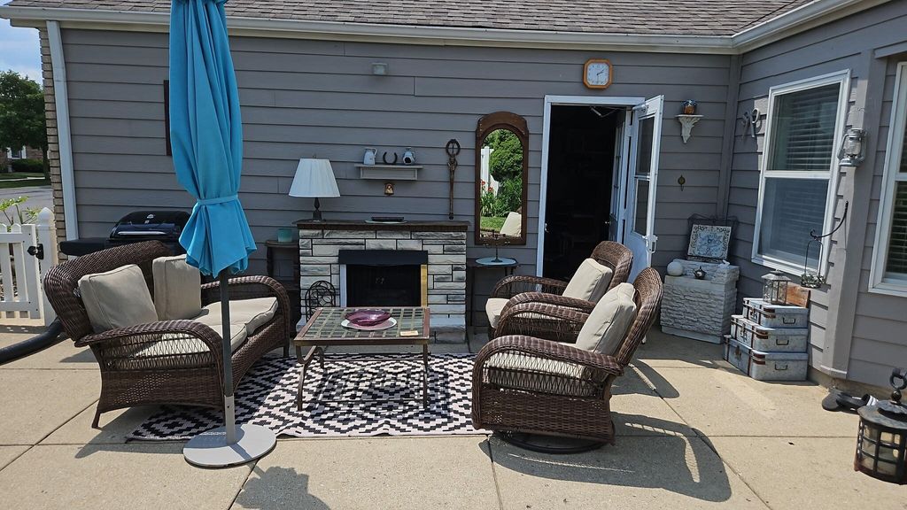 Photo of 321 Valley Court, Lowell, IN 46356 (MLS # 834281)