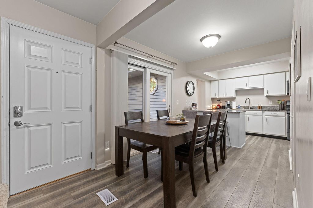 Photo of 2610 Knollwood Drive, Crown Point, IN 46307 (MLS # 832585)