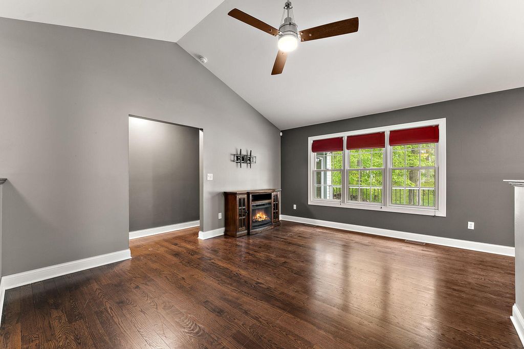 Photo of 289 Dawn Drive, Valparaiso, IN 46385 (MLS # 838520)