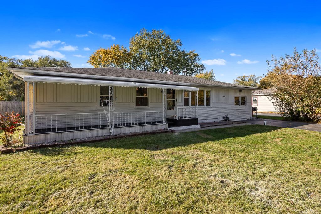 Photo of 7562 Montana Street, Hobart, IN 46342 (MLS # 830204)