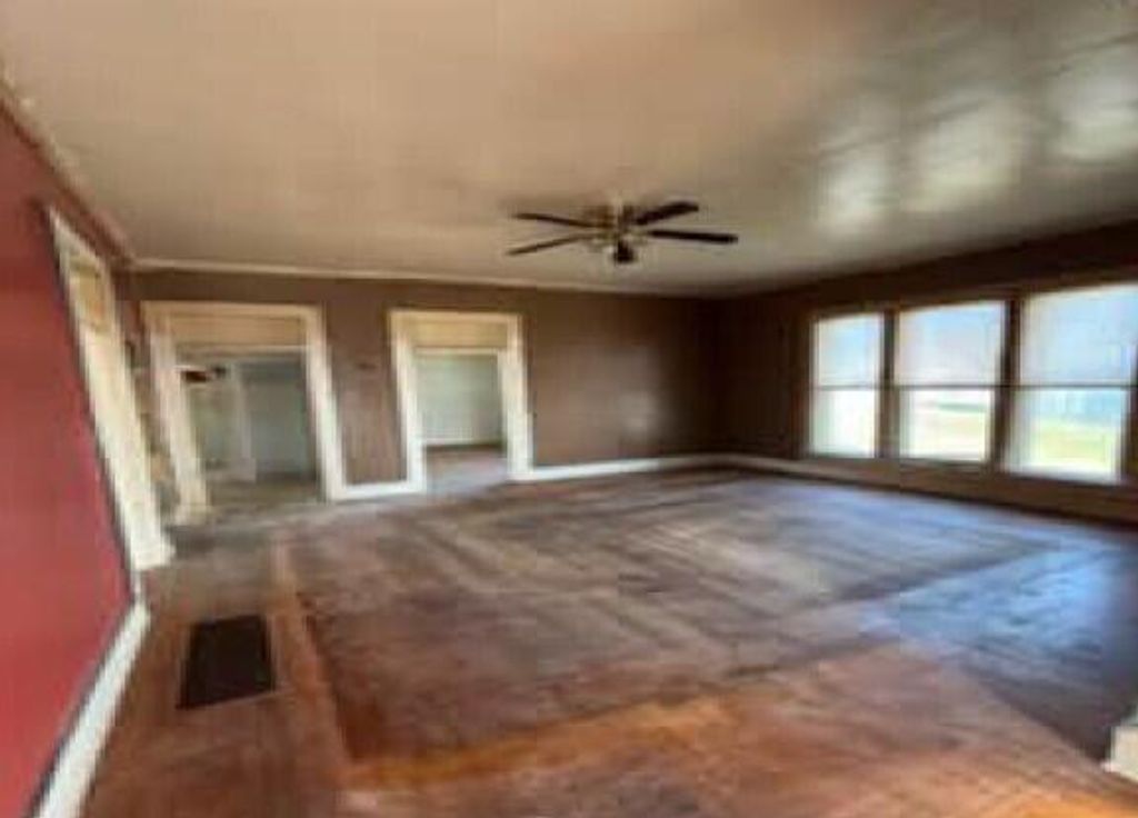 Photo of 324 W Warner Street, Rensselaer, IN 47978 (MLS # 831714)