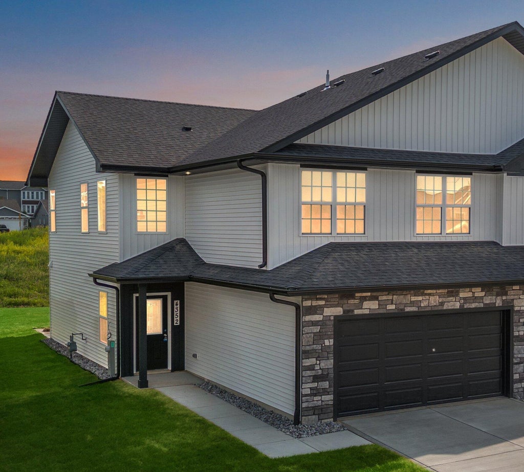 Photo of 4391 W 77th Avenue, Merrillville, IN 46410 (MLS # 846871)